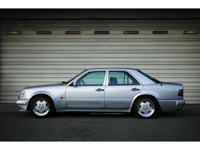1994 Mercedes-BENZ E-CLASS AMG — фото 4