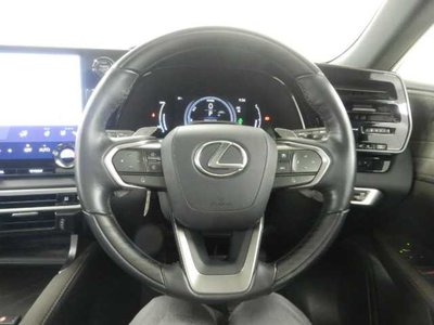 صورة 8 لـ 2024 Lexus RX