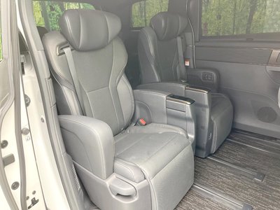 TOYOTA ALPHARD - 9