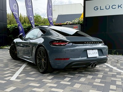PORSCHE 718 - 2