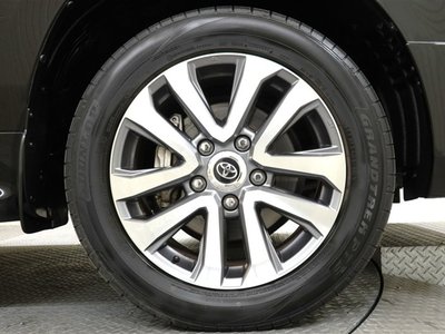 TOYOTA LAND CRUISER 200 - 4