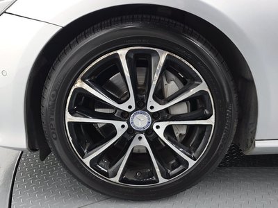 MERCEDES-BENZ E-CLASS - 6