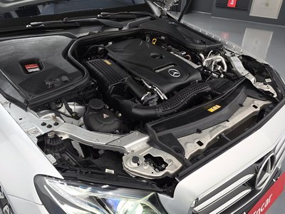 MERCEDES-BENZ E-CLASS - 7