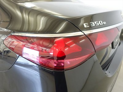 MERCEDES-BENZ E-CLASS - 9