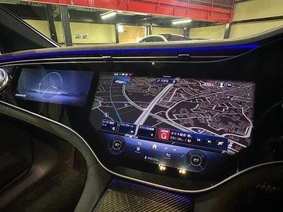 MERCEDES-BENZ EQE - 6