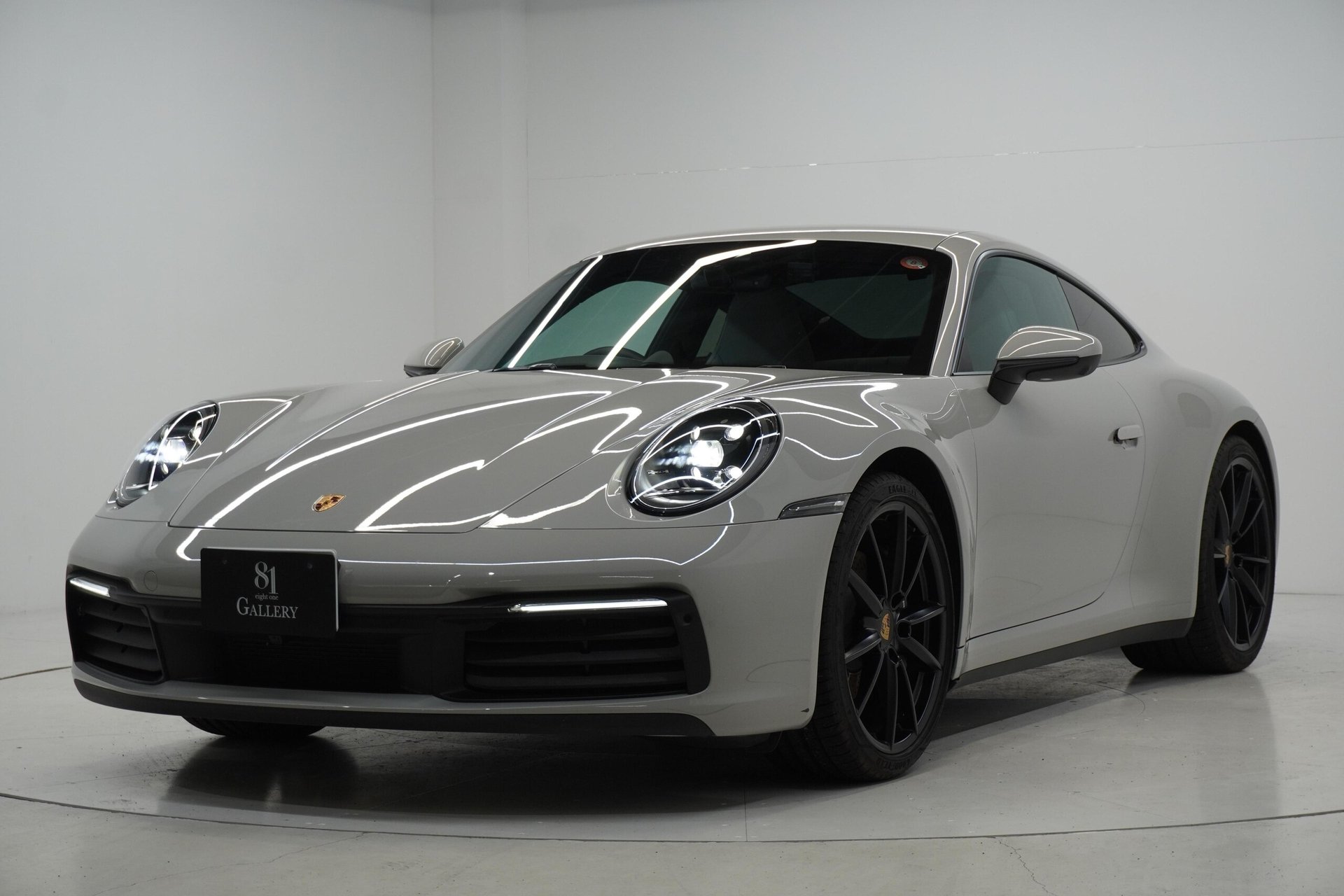 PORSCHE 911 - View 1