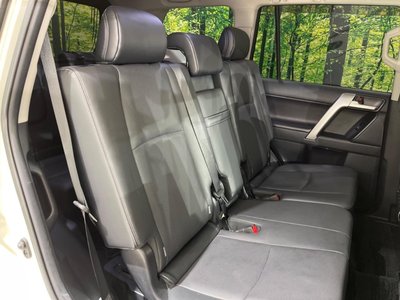 TOYOTA LAND CRUISER PRADO - 9