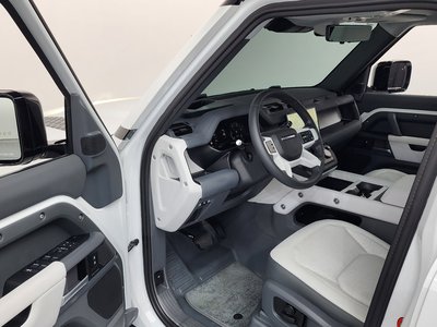صورة مصغرة 13 لـ 2025 LAND Rover DEFENDER