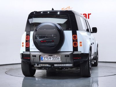 صورة 3 لـ 2025 LAND Rover DEFENDER
