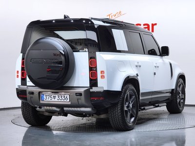 صورة 4 لـ 2025 LAND Rover DEFENDER