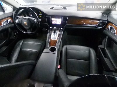 PORSCHE PANAMERA - 3