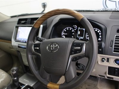 TOYOTA LAND CRUISER PRADO - 4