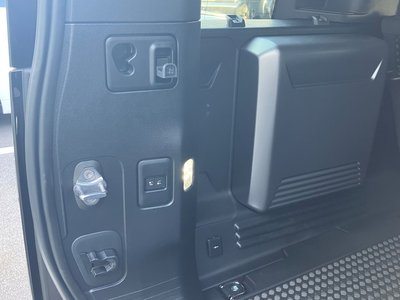 صورة مصغرة 128 لـ 2025 LAND Rover DEFENDER