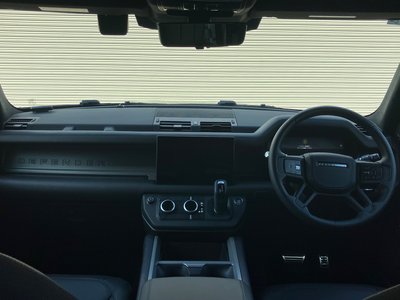 صورة مصغرة 30 لـ 2025 LAND Rover DEFENDER