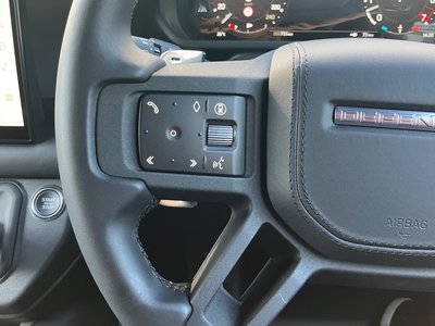 صورة مصغرة 34 لـ 2025 LAND Rover DEFENDER