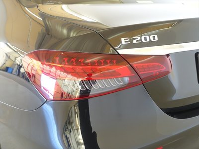 MERCEDES-BENZ E-CLASS - 9