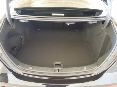 MERCEDES-BENZ E-CLASS - 10