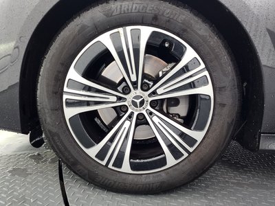 MERCEDES-BENZ E-CLASS - 6