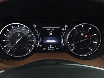 صورة مصغرة 11 لـ 2022 Maserati LEVANTE