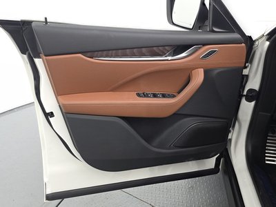صورة مصغرة 14 لـ 2022 Maserati LEVANTE