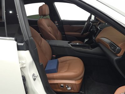 صورة مصغرة 16 لـ 2022 Maserati LEVANTE