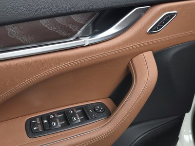 صورة مصغرة 28 لـ 2022 Maserati LEVANTE