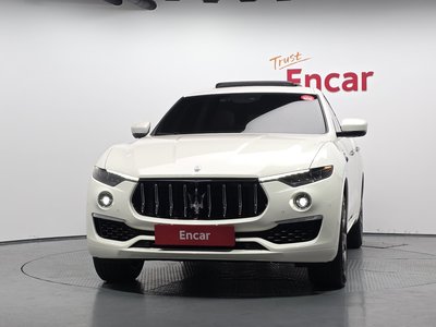 2022 Maserati LEVANTE — фото 2