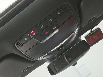 صورة مصغرة 17 لـ 2025 Mercedes-BENZ GT AMG