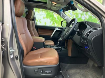 TOYOTA LAND CRUISER PRADO - 7