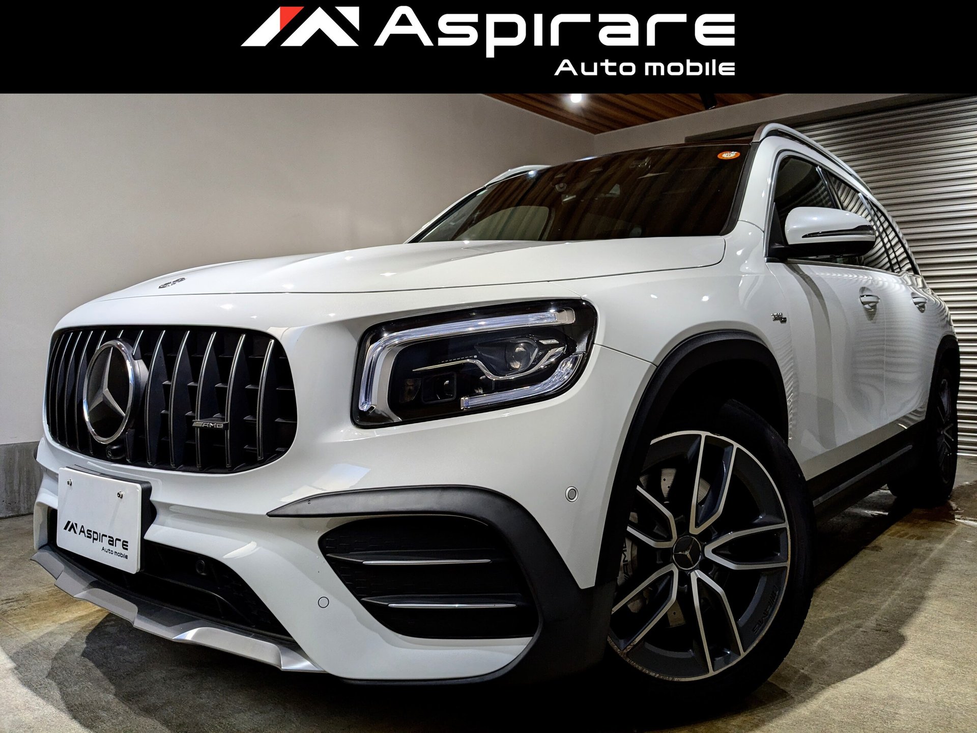 MERCEDES-BENZ GLB AMG - View 1