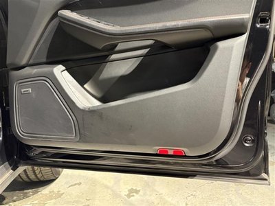 2023 Porsche MACAN thumbnail 29