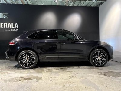2023 Porsche MACAN thumbnail 33