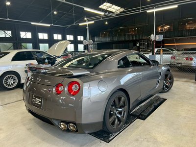 NISSAN GT-R - 3