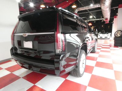 CADILLAC ESCALADE - 10