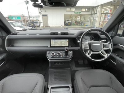 LAND ROVER DEFENDER - 8