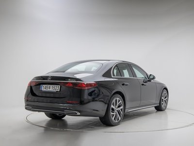 MERCEDES-BENZ E-CLASS - 3