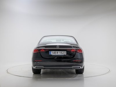 MERCEDES-BENZ E-CLASS - 2