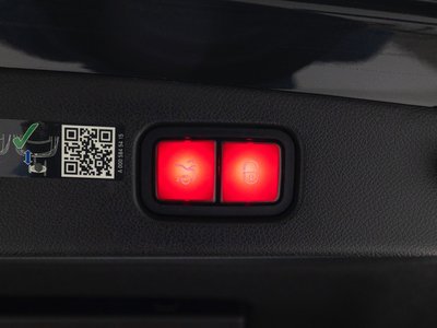 MERCEDES-BENZ E-CLASS - 5