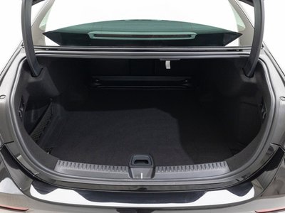 MERCEDES-BENZ E-CLASS - 7