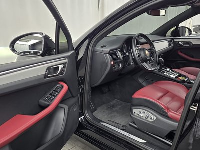 PORSCHE MACAN - 10