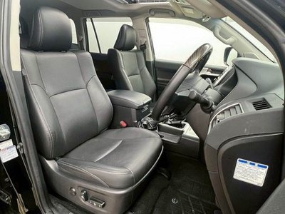 TOYOTA LAND CRUISER PRADO - 5