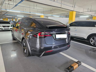 2026 Tesla MODEL X — фото 2