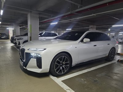 BMW 7 SERIES - 9