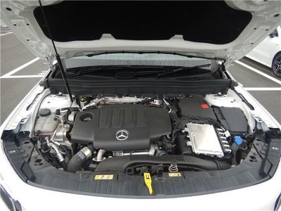 2025 Mercedes-BENZ GLB — миниатюра 25