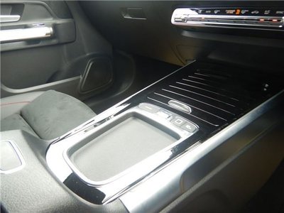 2025 Mercedes-BENZ GLB — миниатюра 16