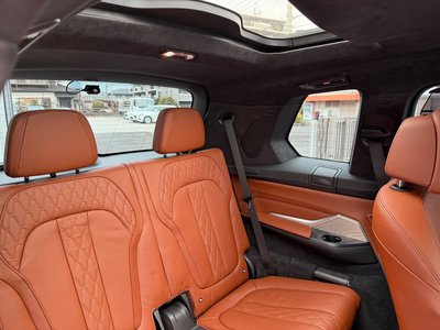 2021 BMW X7 缩略图 36