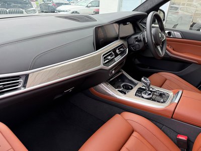2021 BMW X7 缩略图 16