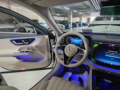 MERCEDES-BENZ E-CLASS - 5