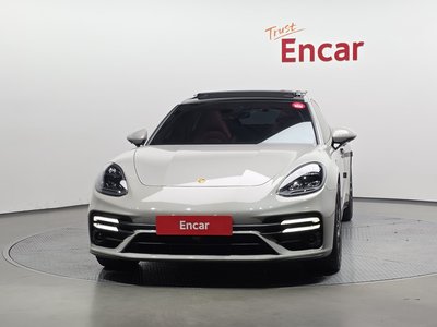 PORSCHE PANAMERA - 2