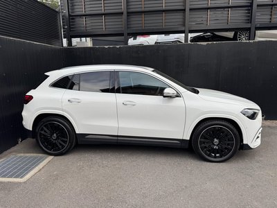 MERCEDES-BENZ GLA - 4